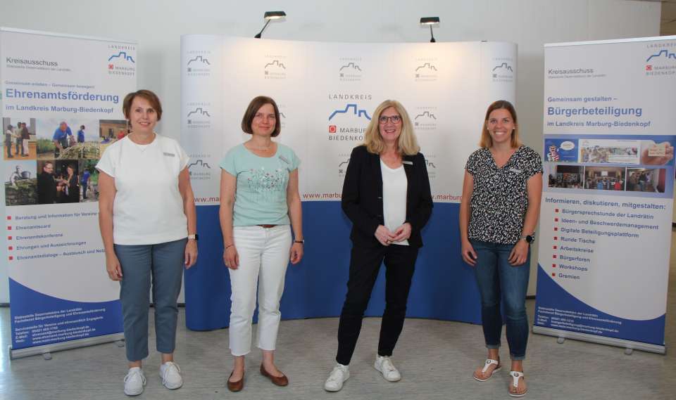 Gruppenbild: v.l. Bernadeta Koch, Susanne Batz, Ruth Glörfeld, Nadine Debus